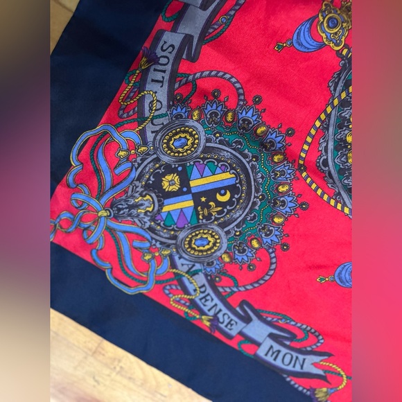 Silk twill scarf - Picture 4 of 11